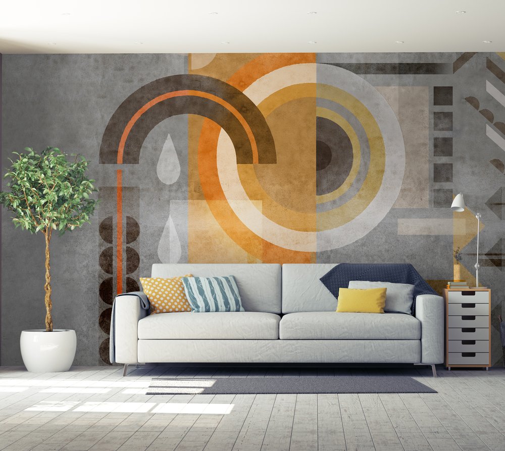 dans un salon, papier peint panoramique de formes géométriques mystérieuses