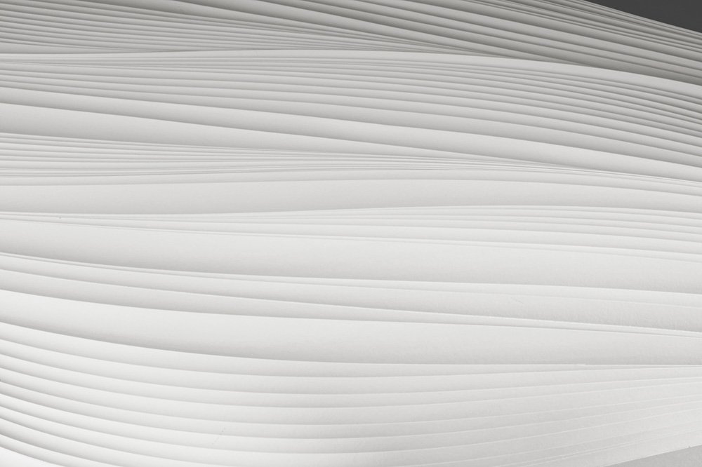 motif blanc et gris de rayures horizontales