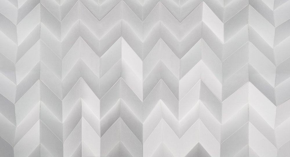 motif de rayures en dents de scie rappelant le motif de hongrie